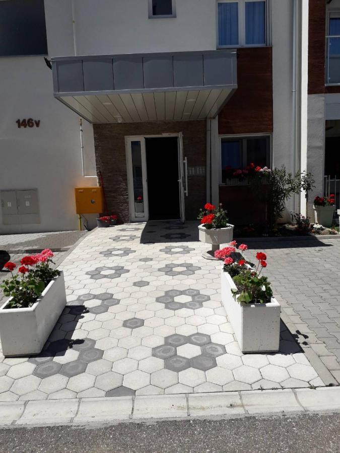 Studio Apartman Dani บันยา โควิลยาชา ภายนอก รูปภาพ